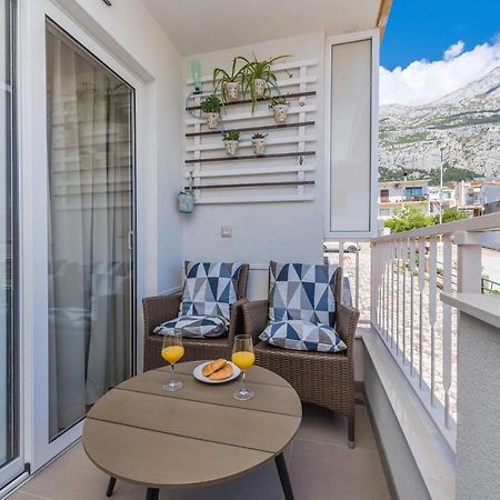 Chic Apartment Zoja Near Beach With Free Parking Makarska Eksteriør billede