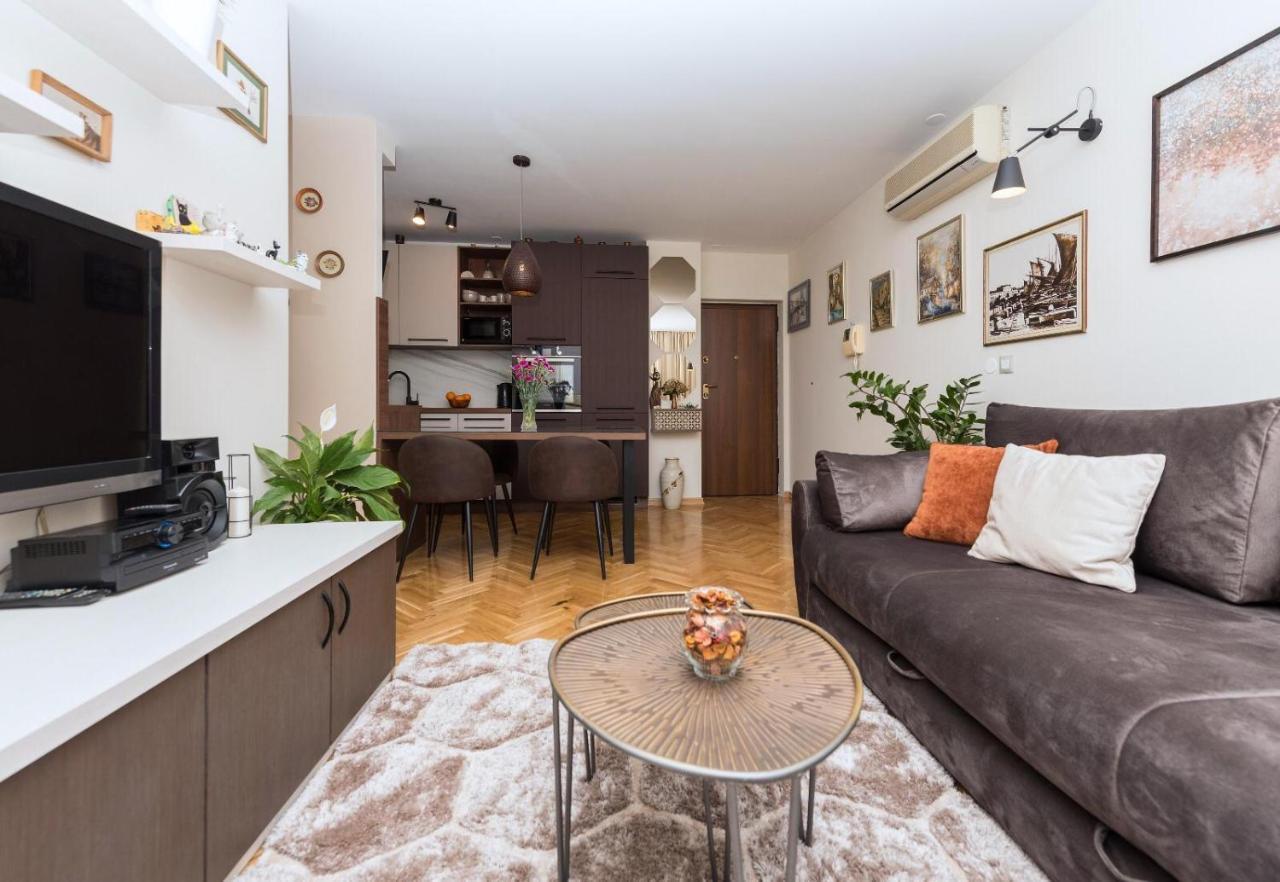 Chic Apartment Zoja Near Beach With Free Parking Makarska Eksteriør billede