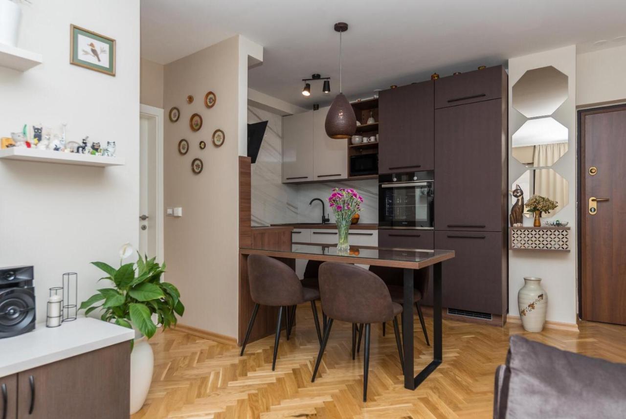 Chic Apartment Zoja Near Beach With Free Parking Makarska Eksteriør billede
